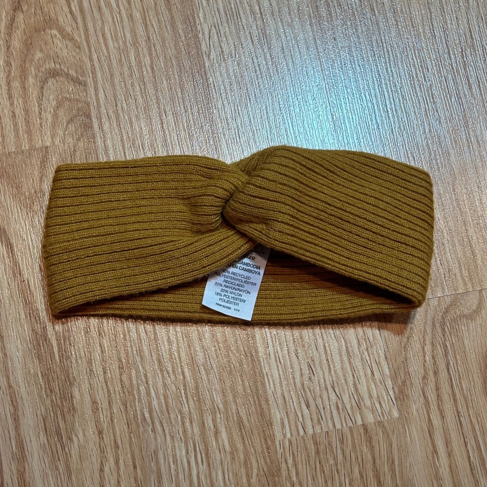Time and‎ Tru Mustard Yellow Twist Knit Headband Ear Warmer One Size